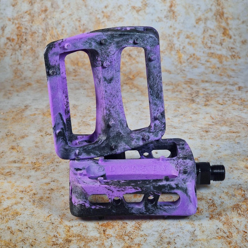 Odyssey Twisted Pro PC Pedals Black / Purple Swirl