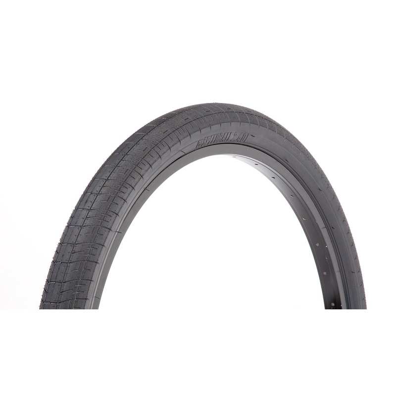 S&M SPEEDBALL 22″ X 2.4″ BLACK W/TAN WALL