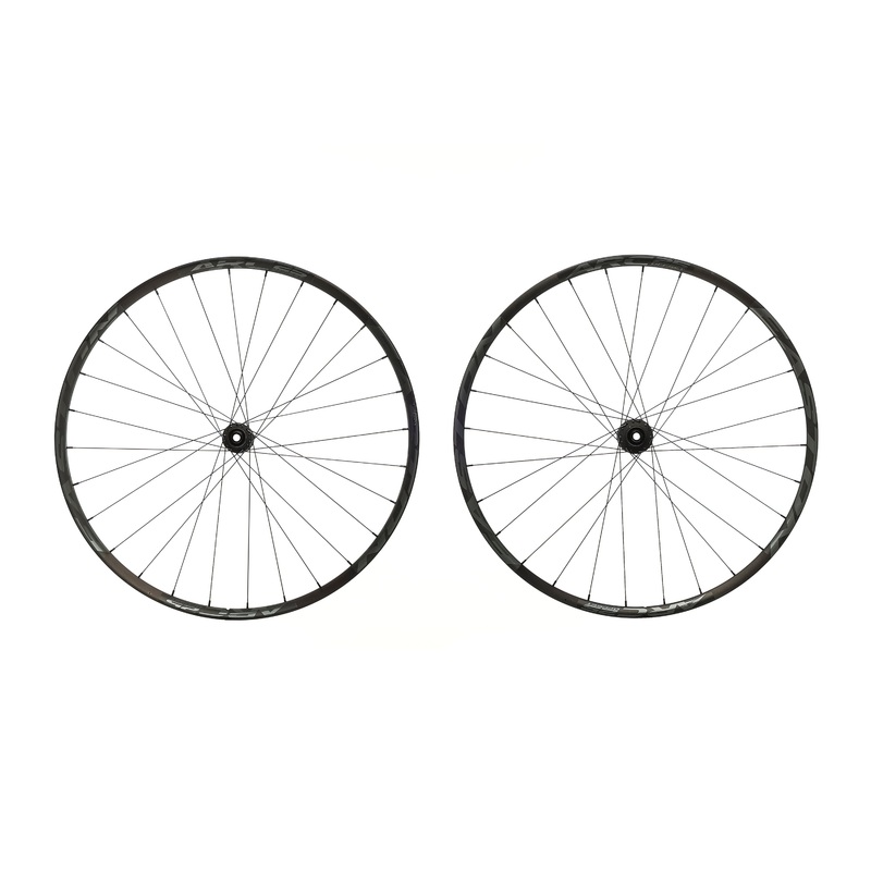 Easton ARC 25 Offset Aluminum Tubeless 700c Wheelset