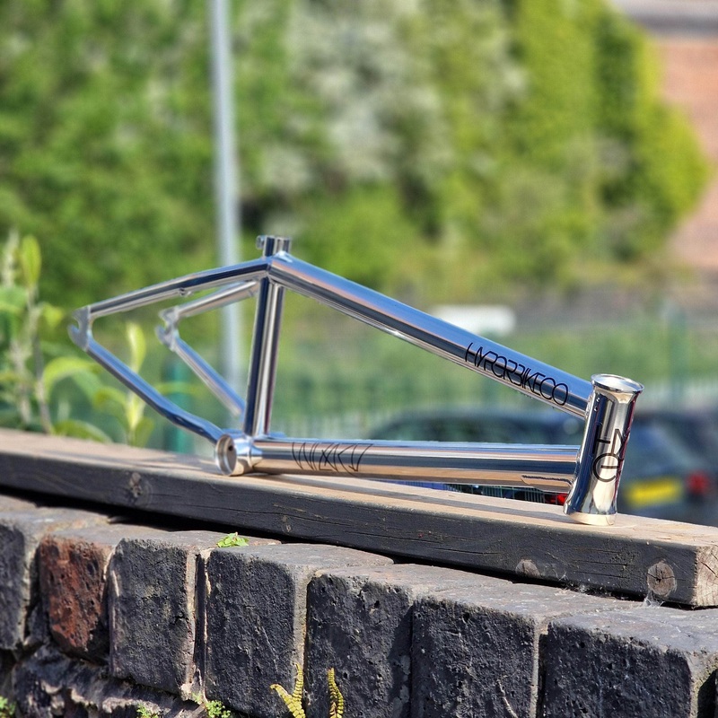 Hyper Wizard Frame Chrome