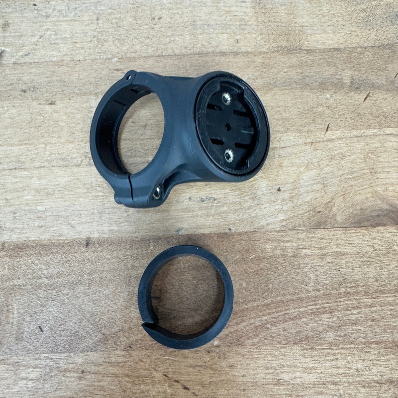 Garmin Angled 26mm Clamp Bike Computer Mount 22g