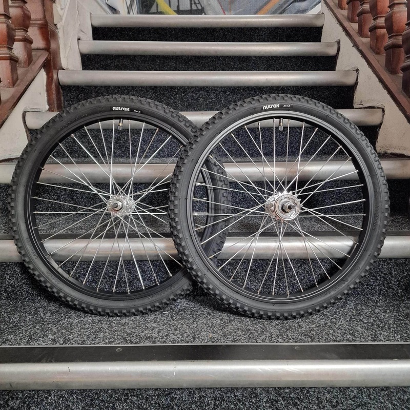 Sealed Bearing Old School Alloy BMX Wheelset with Comp 3 Style Tyres