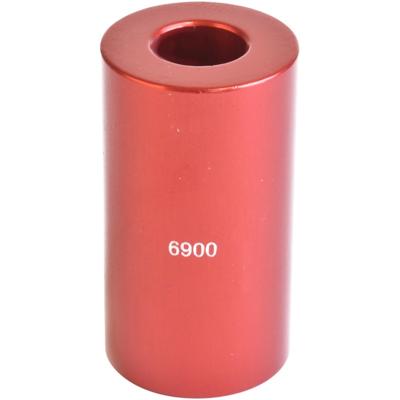 Wheels Manufacturing Over Axle Adaptor Bearing Drift 6900 x 40mm