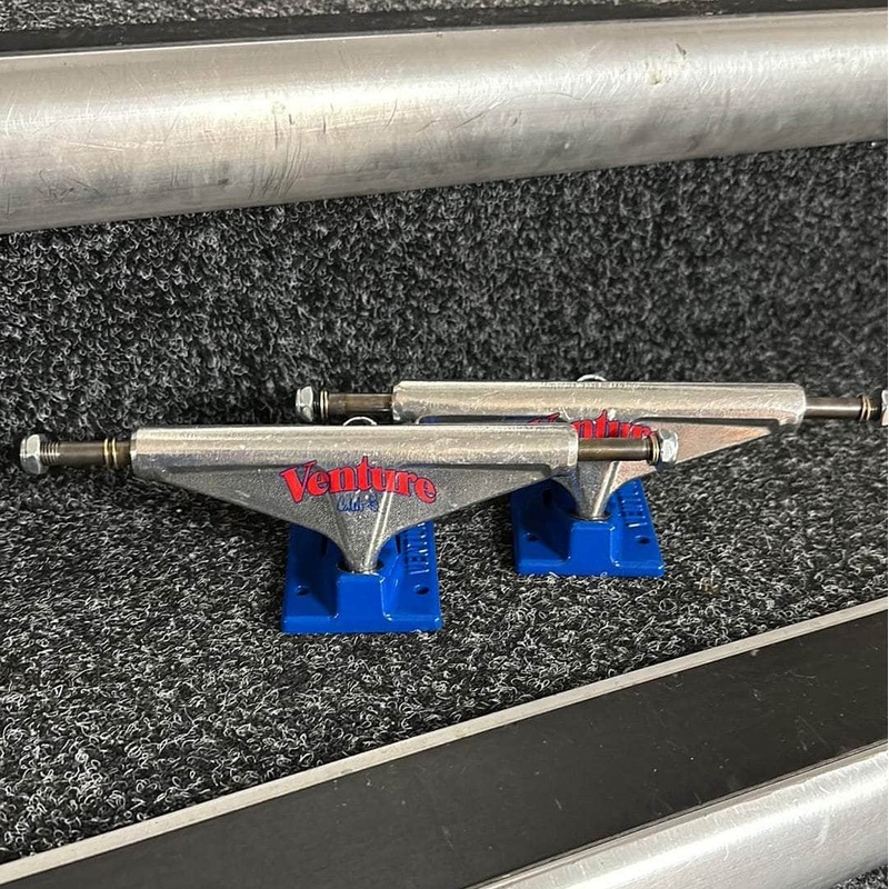 Venture Caleb Barnett Playoffs Pro Polished / Blue 5.6″ Skateboard Trucks Pair