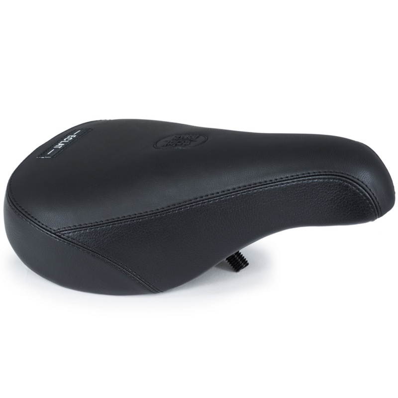Eclat Oz Pivotal Fat Seat